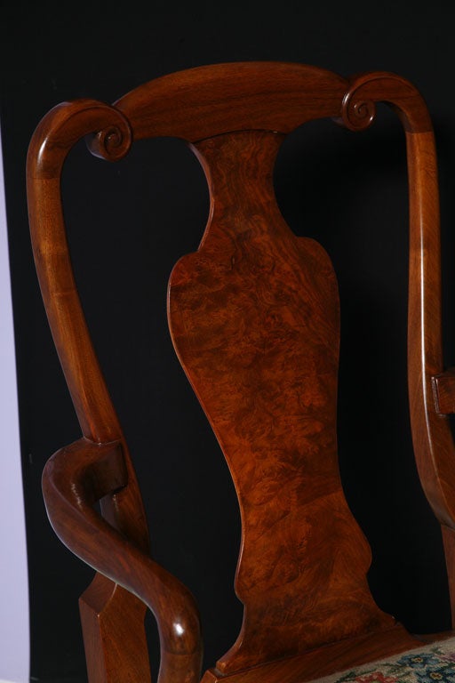 A Set of 8 English Queen Anne Dining Chairs. For Sale 1