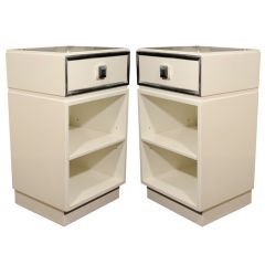 Gorgeous Pair of Mid-Century Modernist End tables or Night Stands By Kittinger