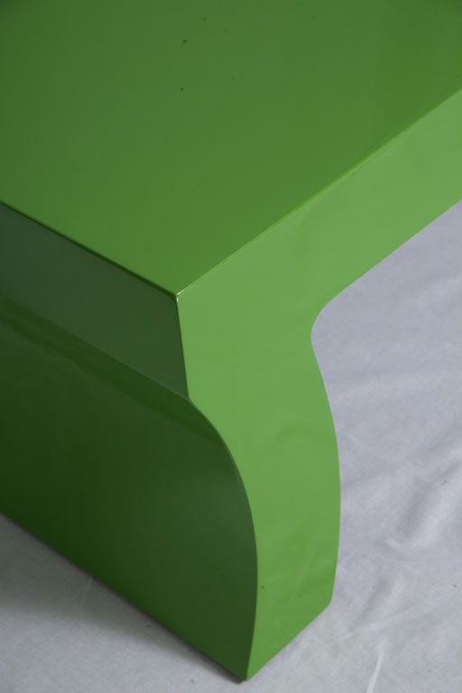 Long and Sleek Two-Tone Bench, Dorothy Draper style 1