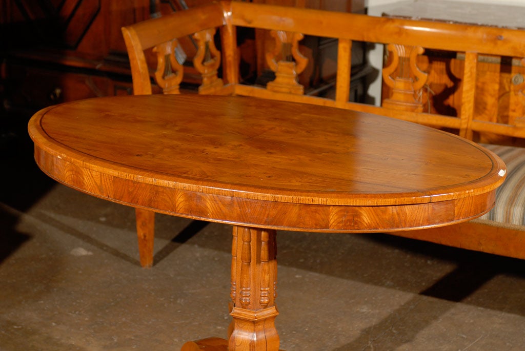 19th Century Swedish Period Karl Johan Elm Oval Table In Good Condition In Atlanta, GA