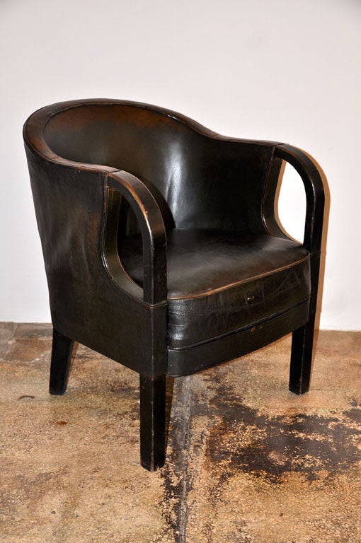 Pair of Rounded Leather Side Chairs 3
