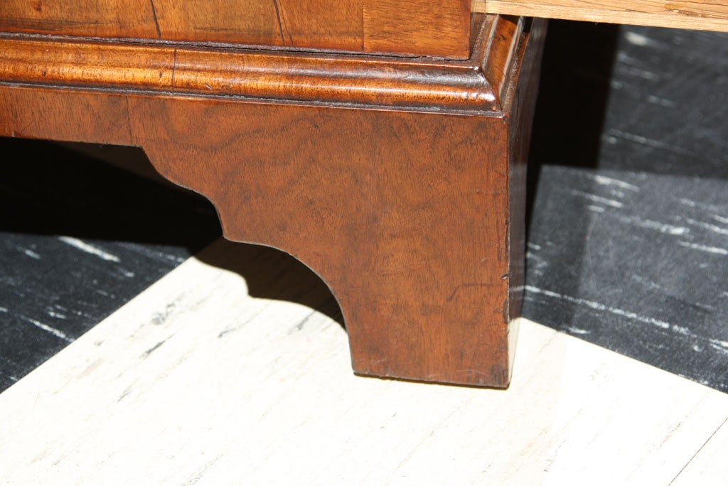George III Walnut Chest of Drawers For Sale 2