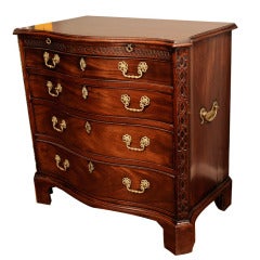 18th Century Mahogany Chippendale Dressing Chest