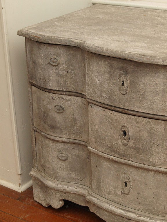 Wood 19th Century Painted Danish Serpentine Commode For Sale