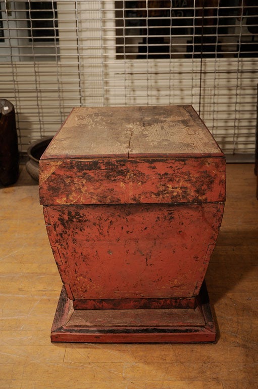 Manuscript Trunk