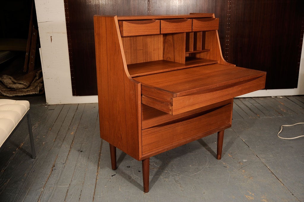 Mid-20th Century Arne Vodder Secretary