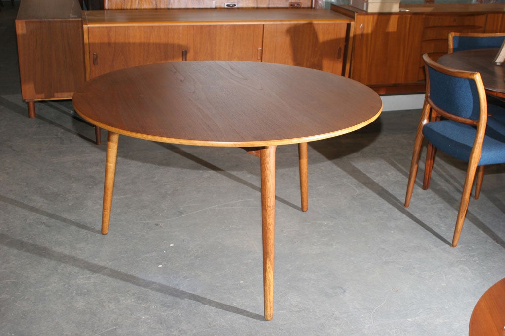 Oak and Teak Tripod Dining Table by Hans Wegner