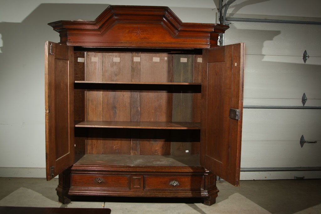 19th Century German Oak Kas / Linen Press For Sale