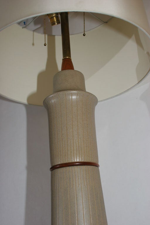 Pair of Ceramic Lamps In Excellent Condition In New York, NY