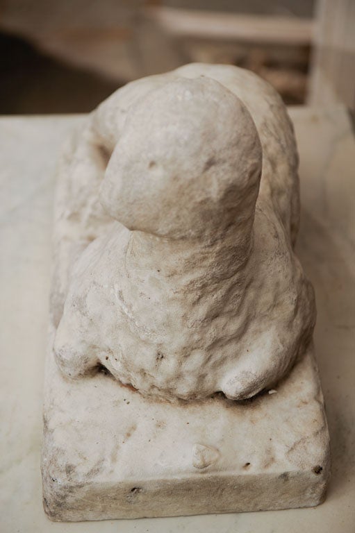 Marble sculpture of a lamb, wonderfully worn For Sale 2