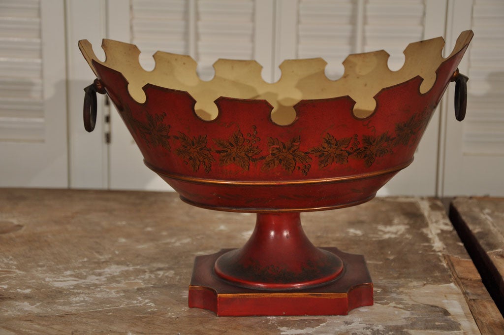 Red & Gold French Tole Centerpiece 2