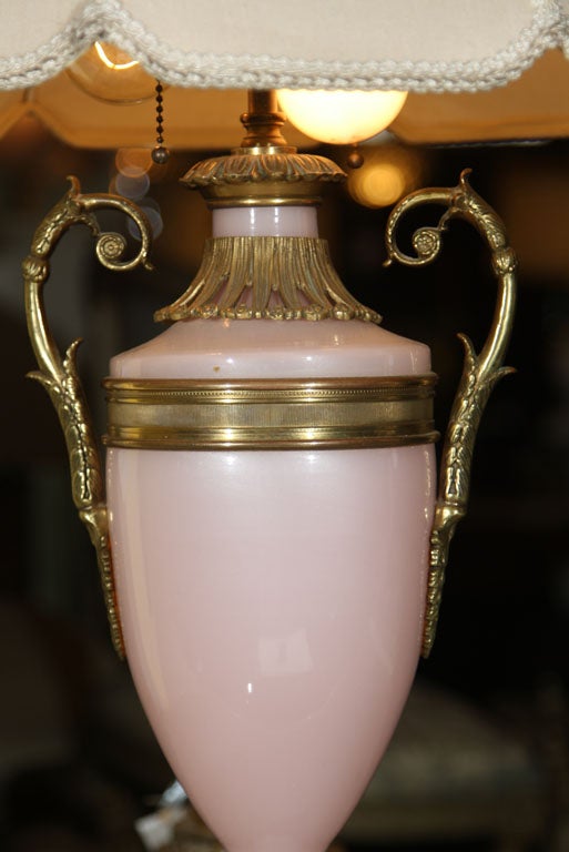 Pair of Pink Opaline Lamps In Excellent Condition In Stamford, CT