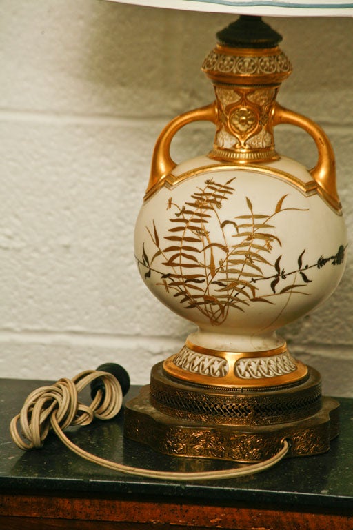 A Fern Motif Lamp 3