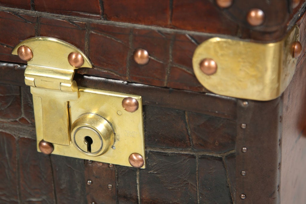 Antique Crocodile Skin and Leather Trunk In Excellent Condition In New York, NY