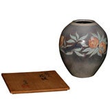 JAPANESE POTTERY VASE