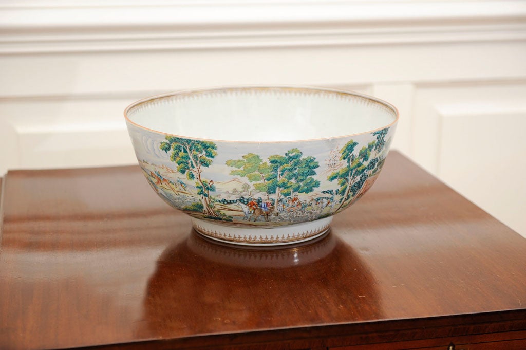 Chinese Export Hunt Scene Porcelain Punch Bowl For Sale 2