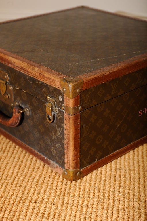 Louis Vuitton Vintage Monogram Canvas Bisten Square Trunk Suitcase In Good Condition For Sale In Kensington, MD