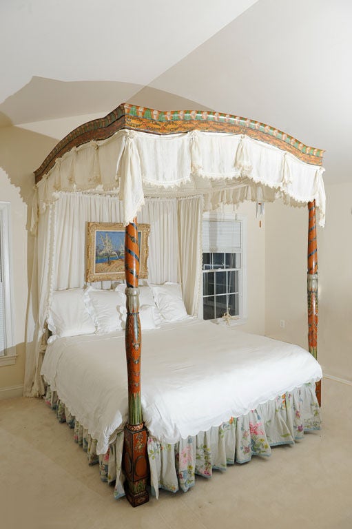 Antique Painted Satinwood Domed Canopy Bed In Excellent Condition In Kensington, MD