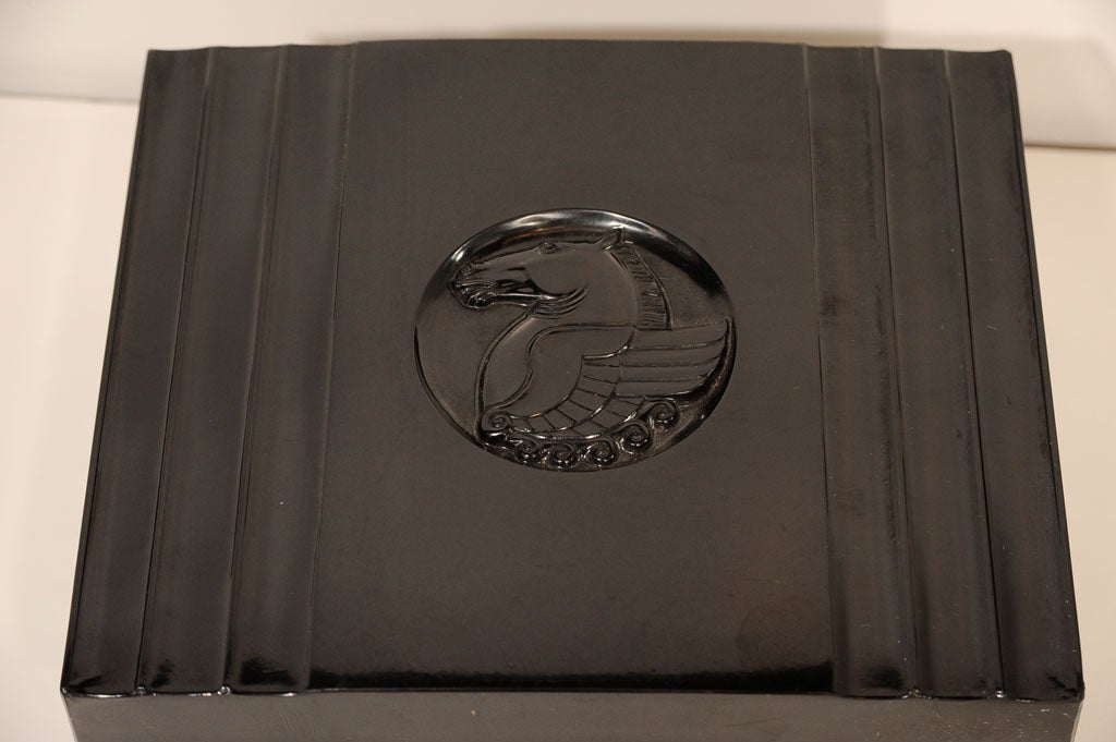 Art Deco Bakelite Box In Excellent Condition In New York, NY