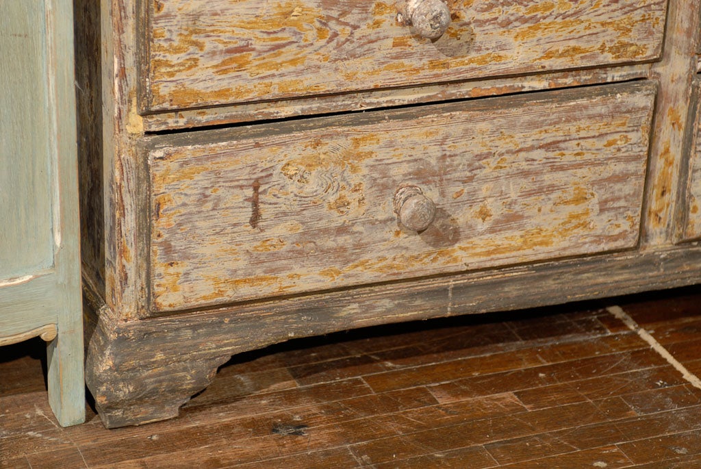 Swedish Period Rococo Cabinet with Original Paint 4