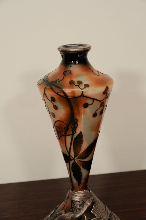 Französische Nancy Daum-Vase im Art déco-Stil im Zustand „Hervorragend“ im Angebot in Pompano Beach, FL
