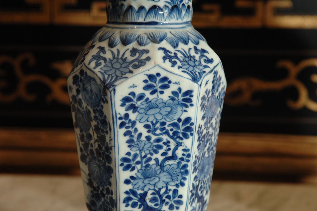 Cninese Export Blue and White Garniture Set 5