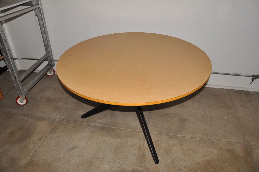 Mid-20th Century Dining Table Designed By Hans Bellman For Knoll
