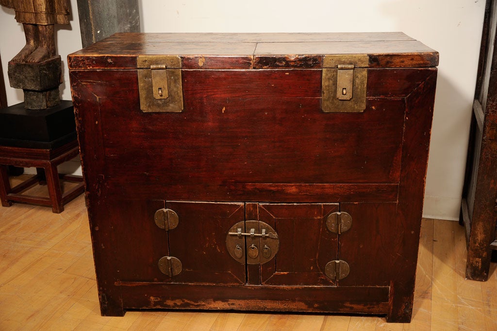 Elmwood Coin Chest, with two top swiveling doors.