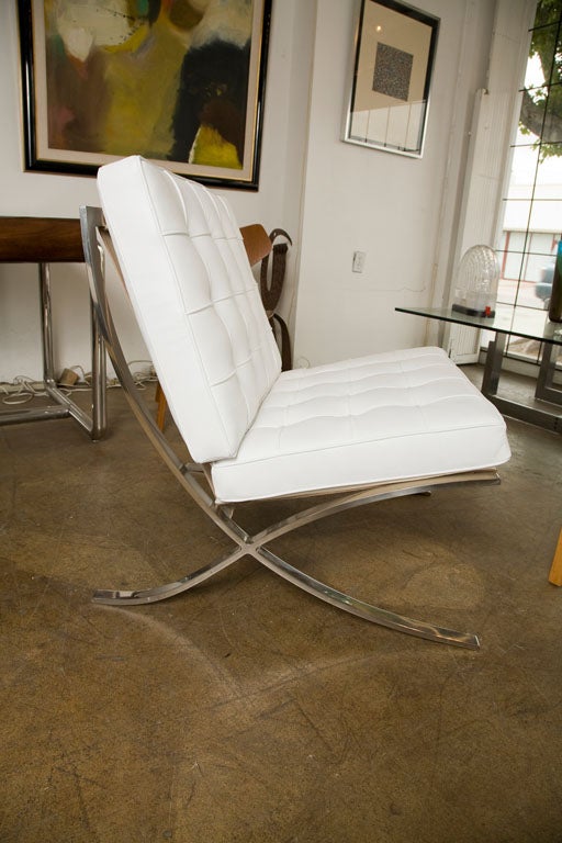 Barcelona chair by Mies Van Der Rohe for Knoll in white leather 1