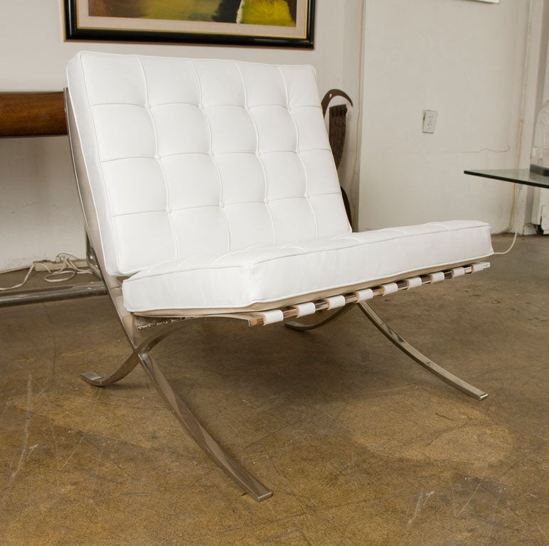 Barcelona chair by Mies Van Der Rohe for Knoll in white leather 5