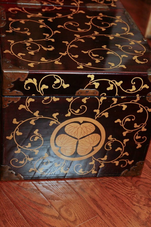 Black  lacquer garment box with gold vine design 1