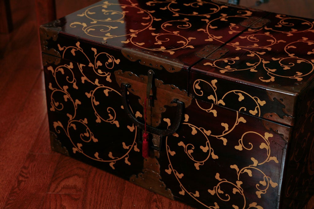 Black  lacquer garment box with gold vine design 3