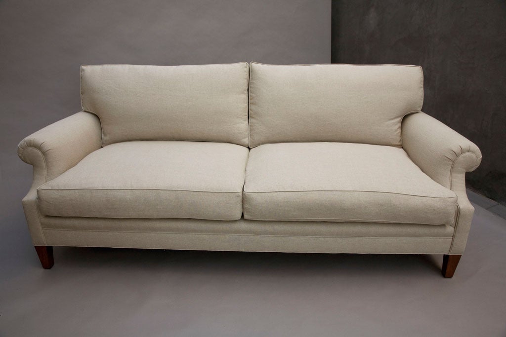 English Style Sofa "Elton" For Sale at 1stdibs
