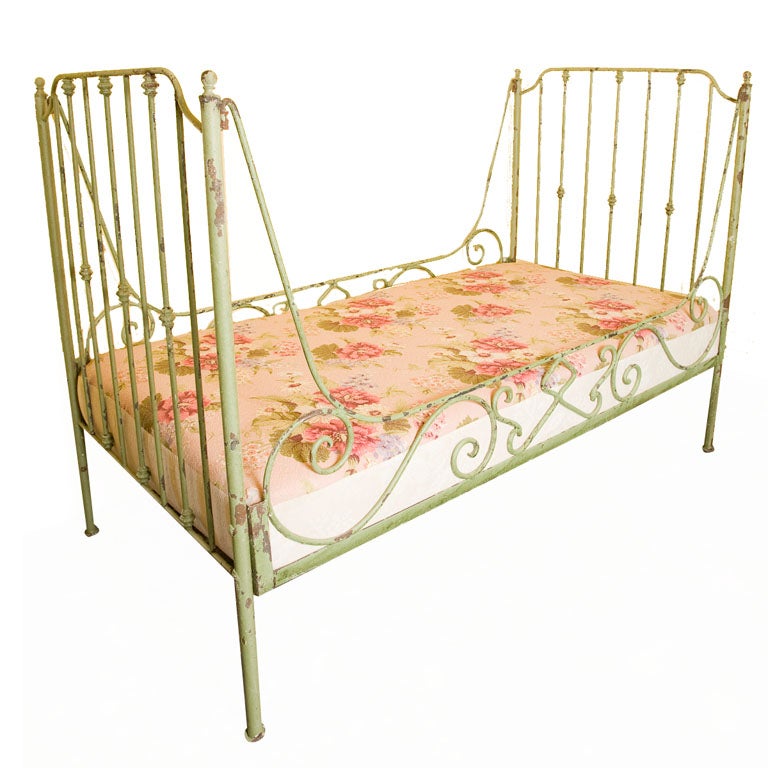 Vintage Iron Day bed