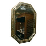 Octagonal Mirror with a lot of impact
