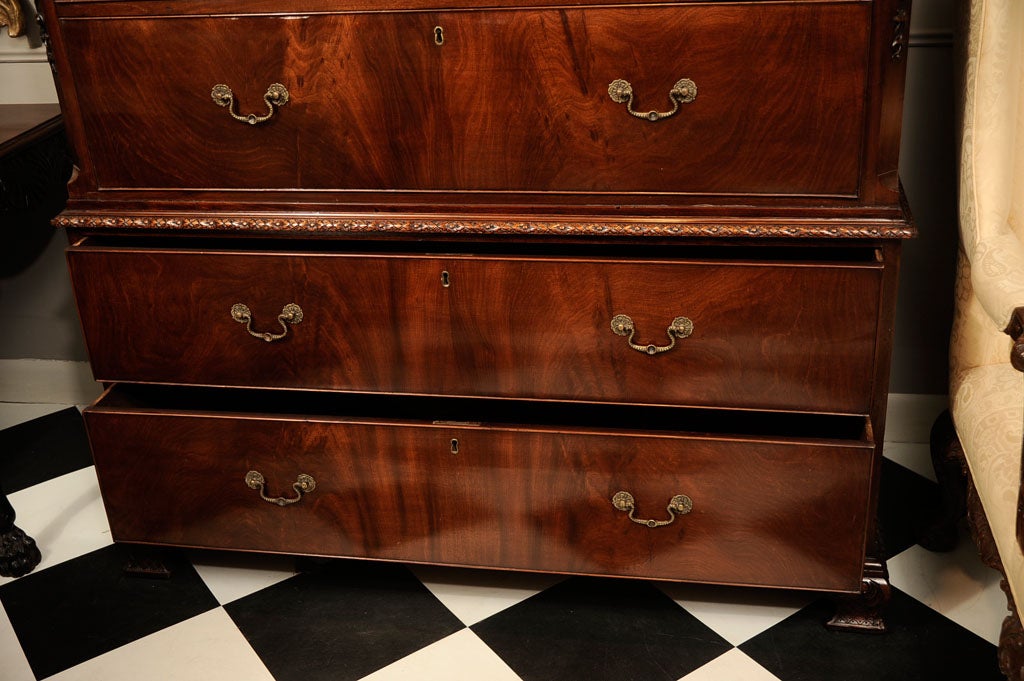 18th Century George III Mahogany Chest on Chest For Sale 4