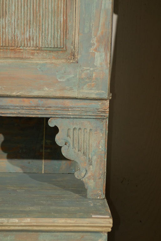 Swedish 18th Century Late Gustavian Cabinet with Original Paint In Good Condition In Atlanta, GA