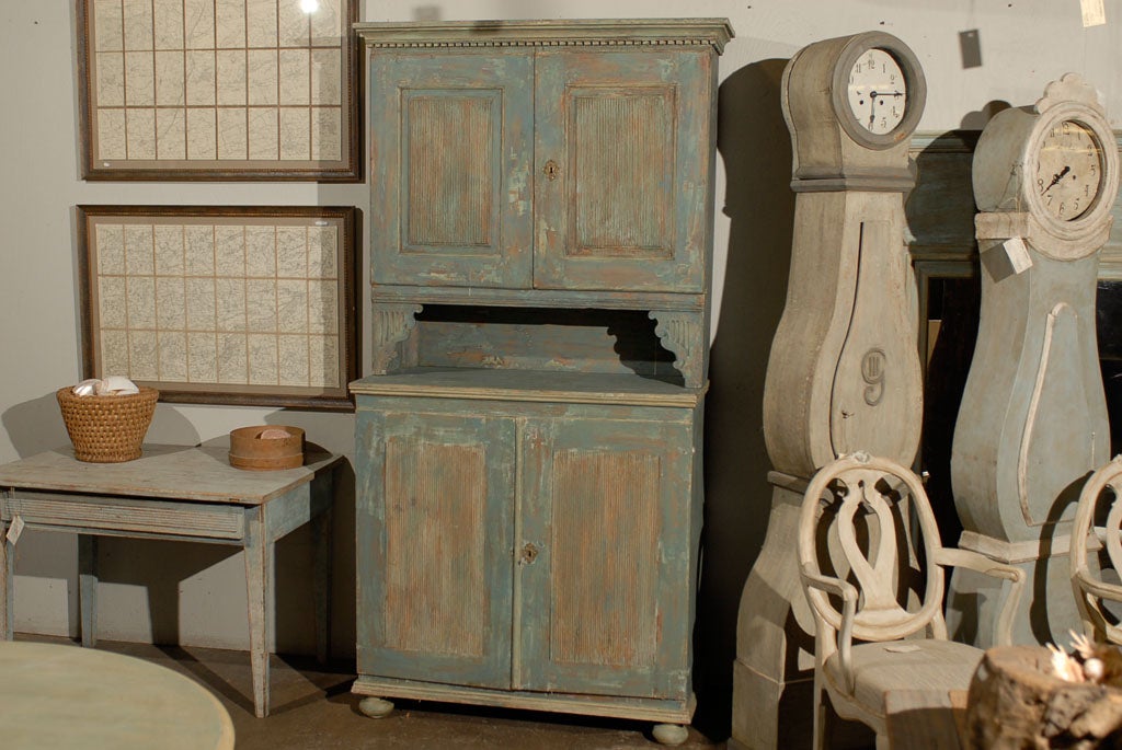 Swedish 18th Century Late Gustavian Cabinet with Original Paint 2