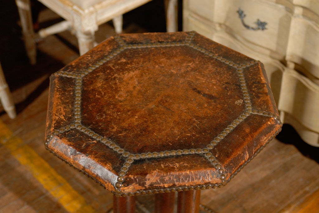 An Italian Distressed Leather Clad Accent Table with Nailheads In Fair Condition In Atlanta, GA