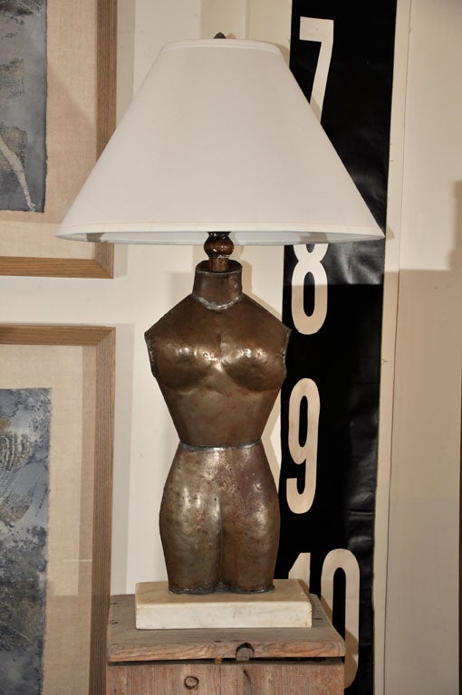 Ladies torso lamp 1