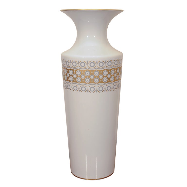 Overscaled Bavarian Porcelain and Gilt Vase by Jaeger and Co.