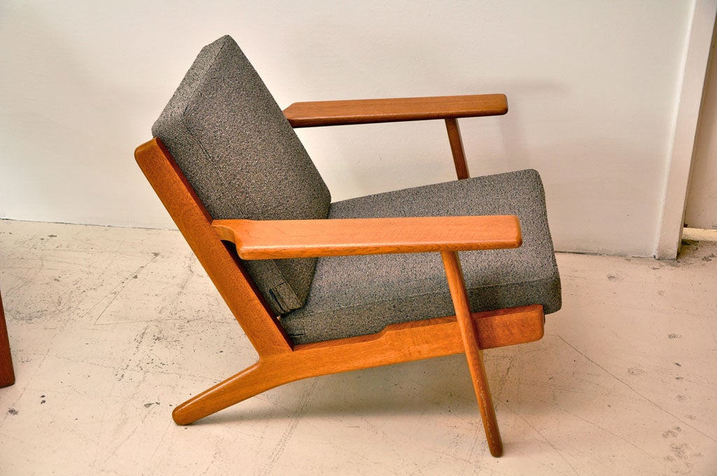 Pair of Hans Wegner for Getama Easy Chairs 4