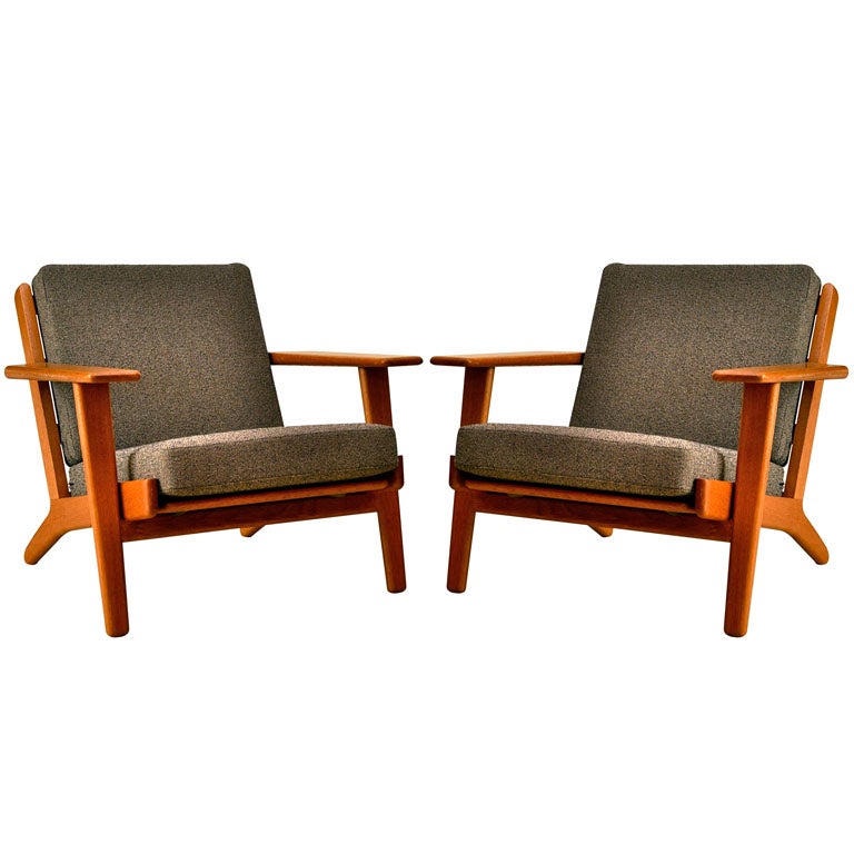 Pair of Hans Wegner for Getama Easy Chairs