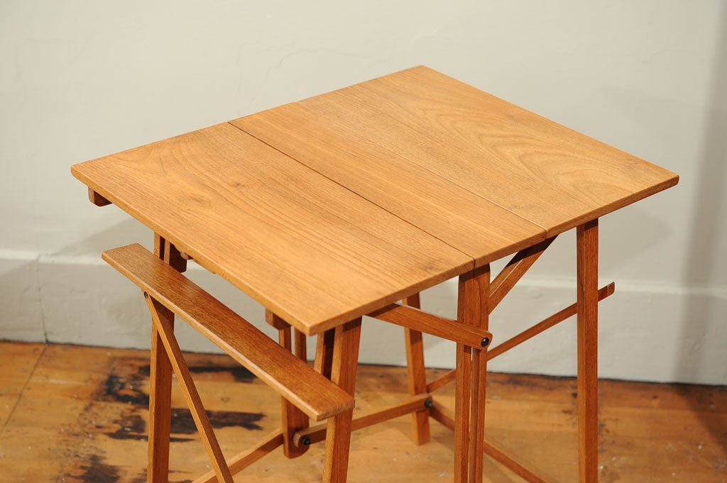 Campaign Style Teak Easel Table In Excellent Condition For Sale In San Francisco, CA