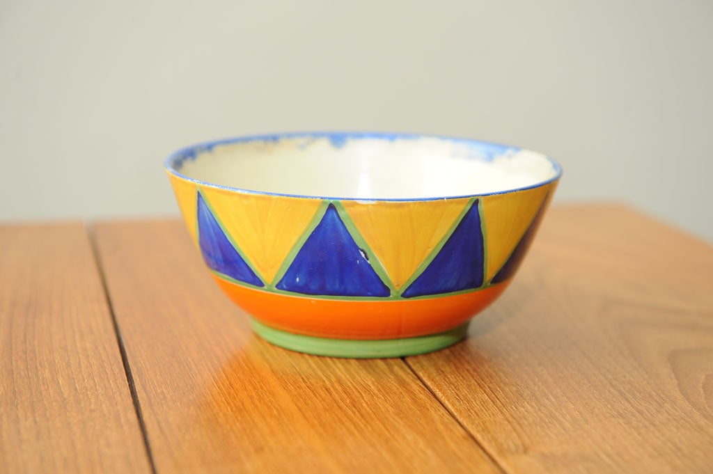 A bold deco designed hand painted pottery bowl by Clarice Cliff