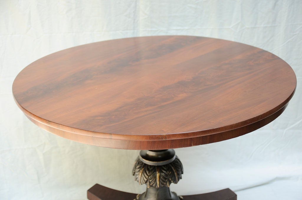 Round Dutch Neoclassic Design Center Table For Sale at 1stdibs
