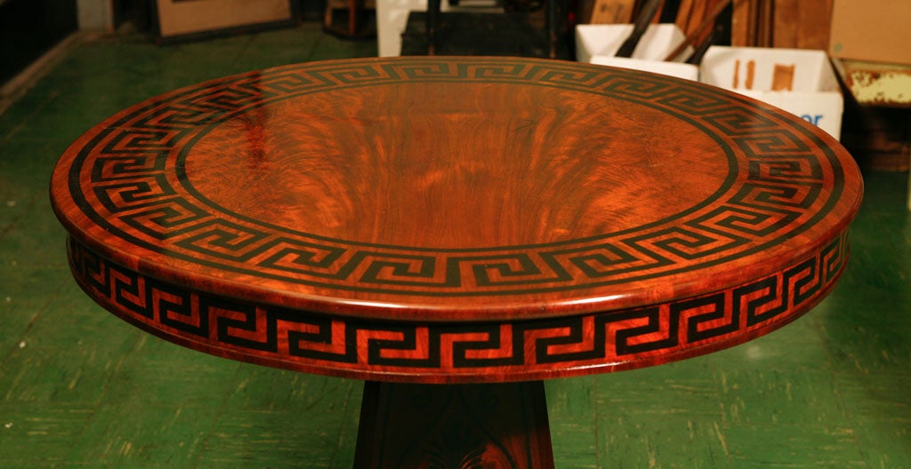 A Fine Paint Decorated Regency Mahogany Center Table In Excellent Condition In Hudson, NY