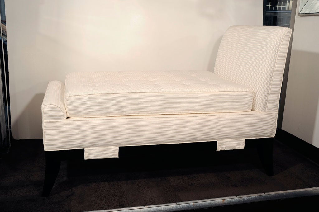 American Hollywood Chaise Longue in the Manner of Tommi Parzinger