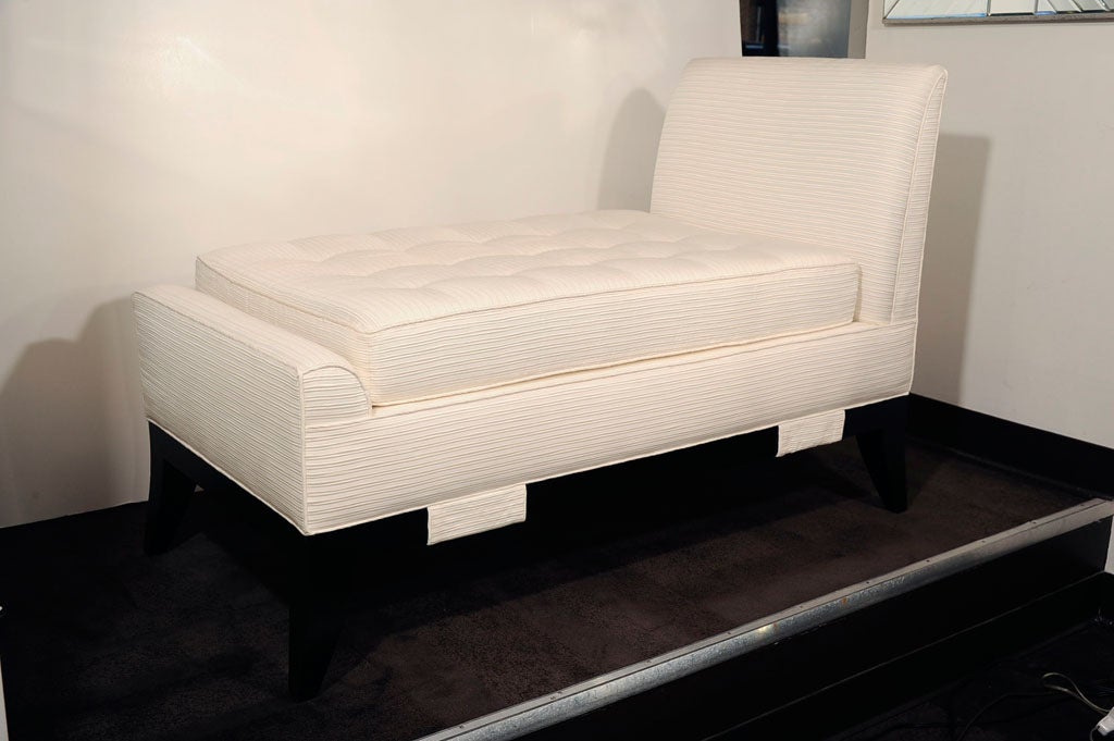 Hollywood Chaise Longue in the Manner of Tommi Parzinger 3
