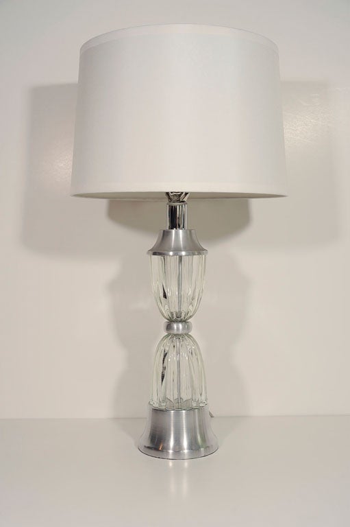 Mid-20th Century Machine Age Art Deco Stylized Hourglass Lamp by Russel Wright